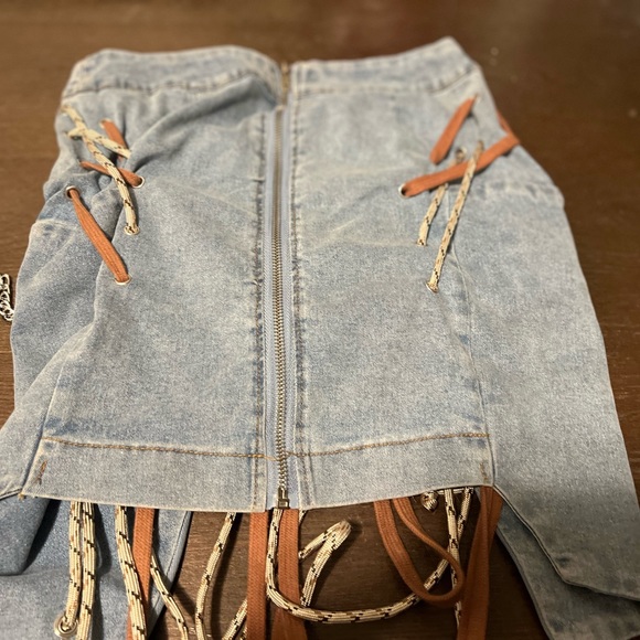 Dripset Designer Skirt - Picture 3 of 4